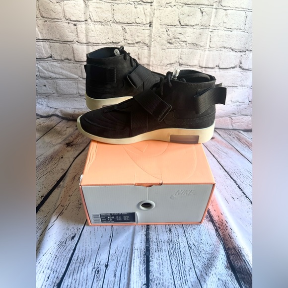 NIKE. Air Fear Of God Raid Black. Size 10.5 - Picture 7 of 13